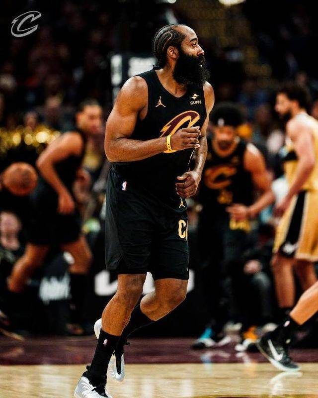 欧宝体育下载-风云突变切尔西赛后止住颓势哈登连续十五场比赛得分超过出色防守，网友：字母哥连续十场比赛得分超过夺冠的简单介绍