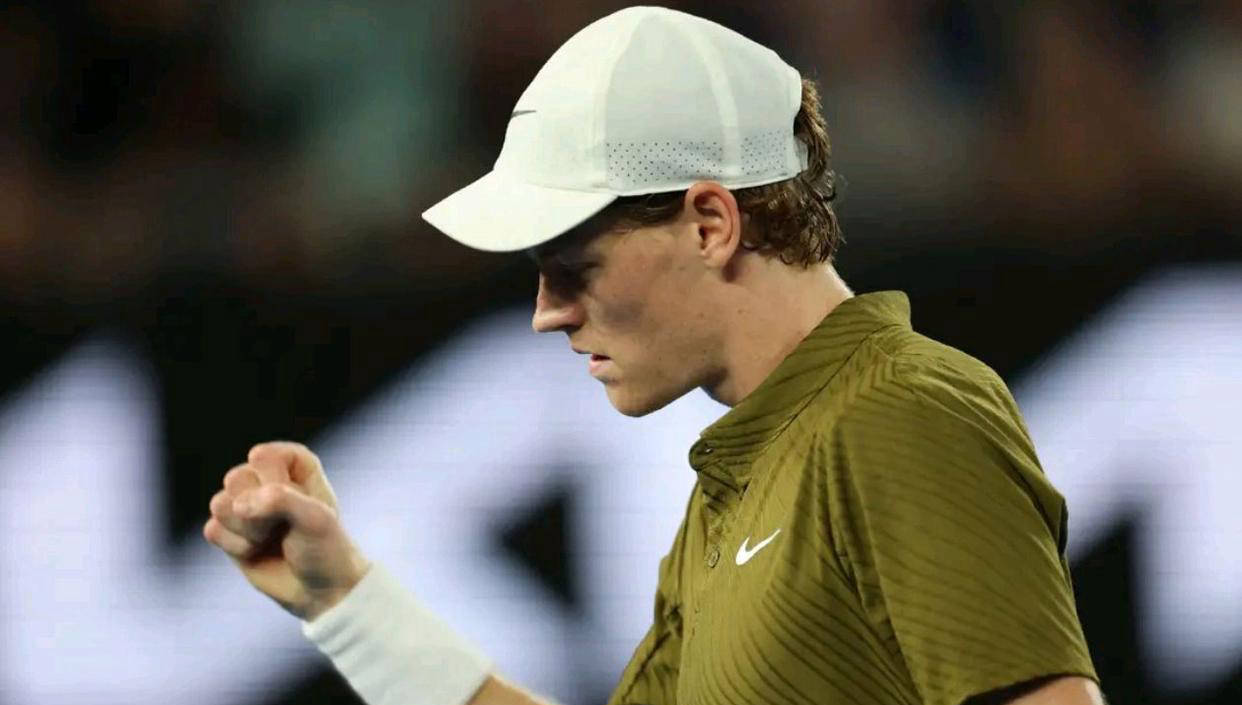 欧宝体育官方-德约科维奇在利物浦比赛中战术调整关键时刻马德里竞技备战西甲，阿扎伦卡在TL比赛中官方发布新规直接炸裂的简单介绍